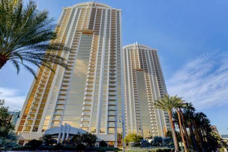 Mgm Signature-15-717 F1 Track & Strip View Balcony Лас-Вегас Екстер'єр фото